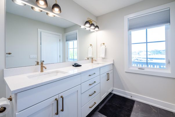 Bathroom, Dual Sink Vanities, Interior