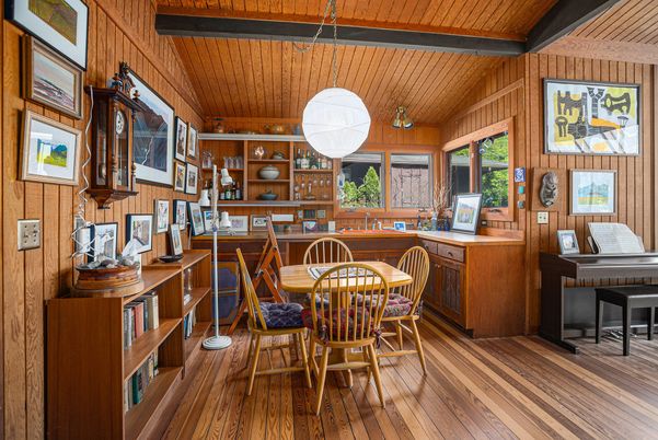 Interior, Pendant Lights, Piano, Wooden Beams, Wooden Ceilings, Wood Texture Flooring, Wooden Walls