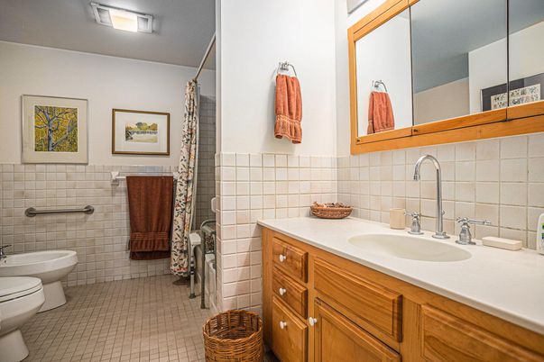 Bathroom, Interior