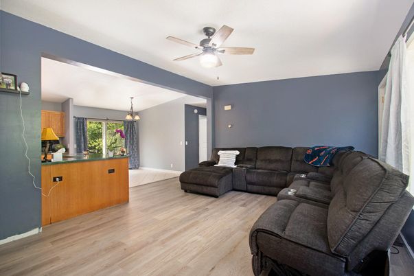 Interior, Living room, Pendant Lights, Wood Texture Flooring