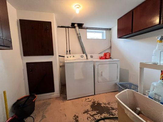 Interior, Washer