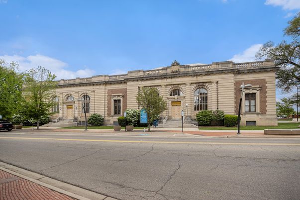 Exterior, Facade, French Provincial