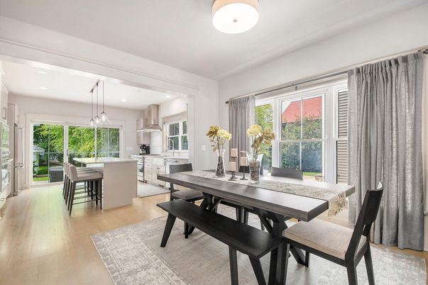 Dining room, Interior, Kitchen, Pendant Lights, Recessed Lighting, Wood Texture Flooring