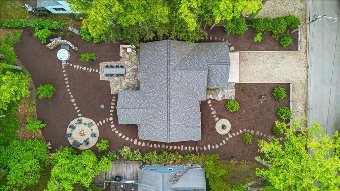 Exterior, Drone