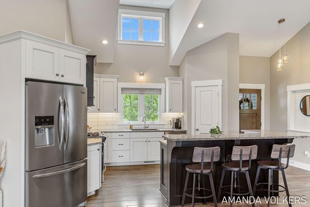 Interior, Kitchen, Pendant Lights, Recessed Lighting, Wood Texture Flooring