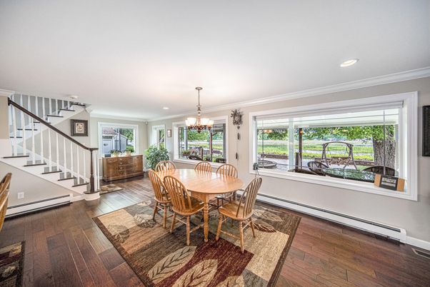 Chandelier, Dining room, Interior, Recessed Lighting, Wood Texture Flooring