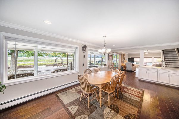 Chandelier, Dining room, Interior, Recessed Lighting, Wood Texture Flooring