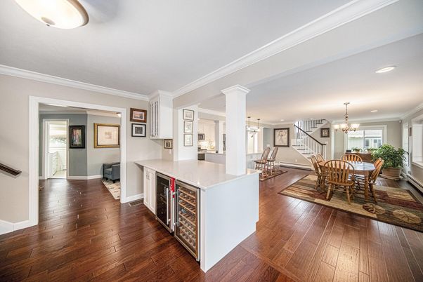Chandelier, Dining room, Interior, Kitchen, Pendant Lights, Recessed Lighting, Wood Texture Flooring