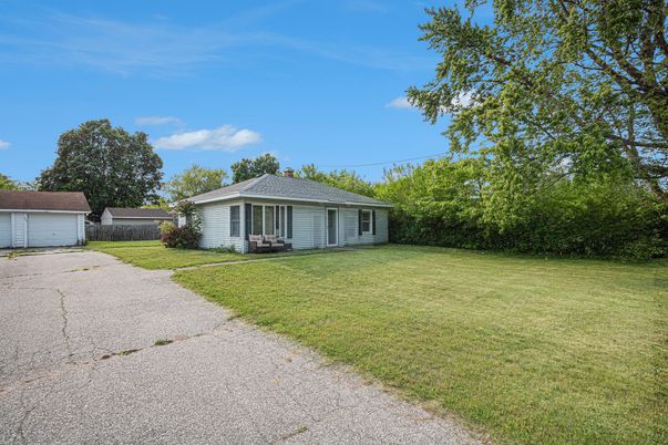 Backyard, Detached Garage, Exterior