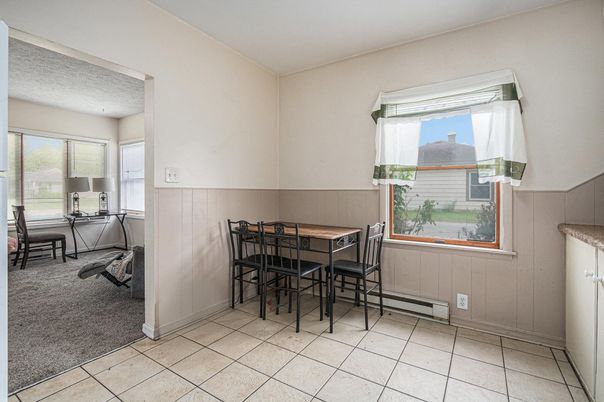 Dining room, Interior