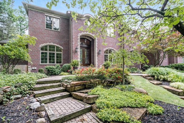Exterior, Facade, Brick Facade, Rowhouse