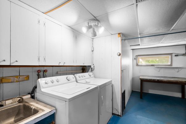 Interior, Washer