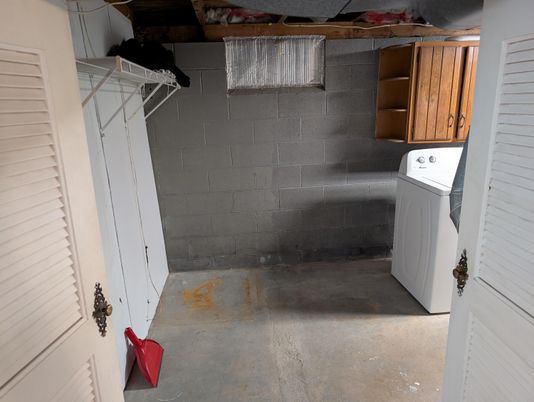 Interior, Stone Walls, Washer