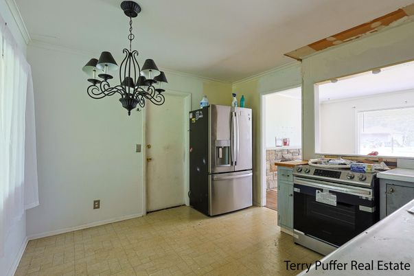 Chandelier, Interior, Kitchen
