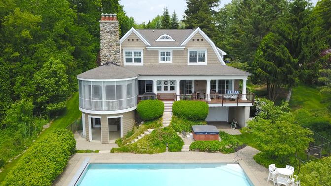 Exterior, Pool