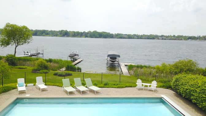 Exterior, Pool, Water