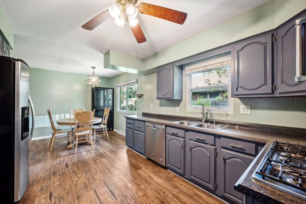 Chandelier, Dining room, Interior, Kitchen, Wood Texture Flooring