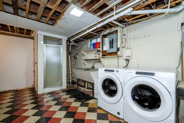 Interior, Washer