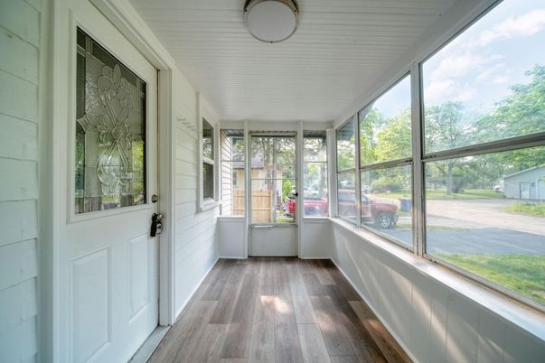 Interior, Sun Room, Wood Texture Flooring
