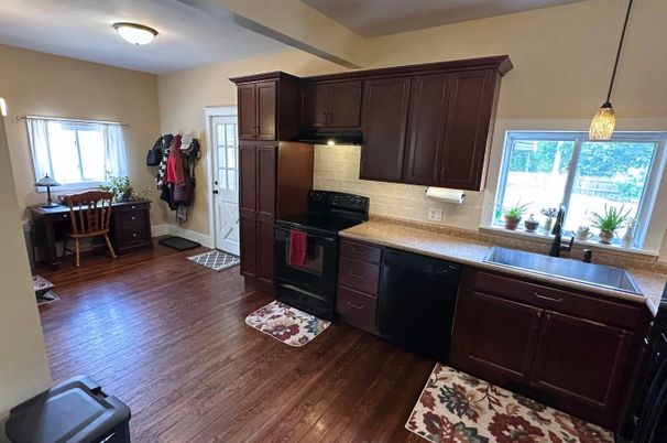 Dining room, Interior, Kitchen, Pendant Lights, Wood Texture Flooring