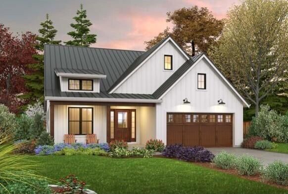 Attached, Exterior, Facade, Farmhouse