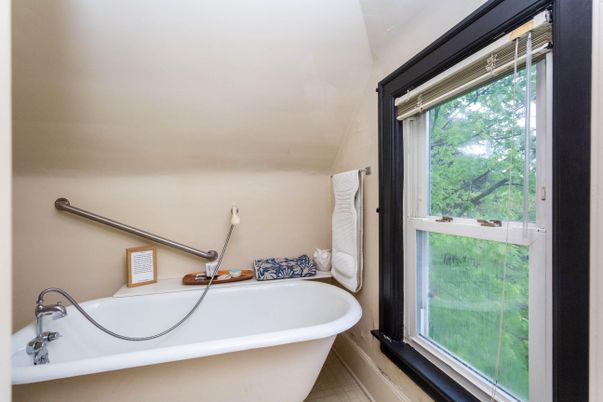 Bathroom, Free Standing Baths, Interior