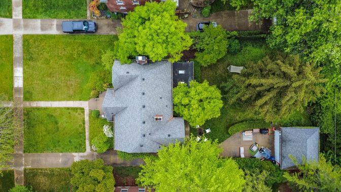 Exterior, Drone