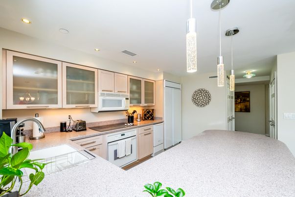 Interior, Kitchen, Pendant Lights, Recessed Lighting