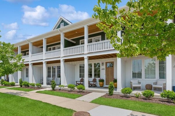 Exterior, Facade, Farmhouse