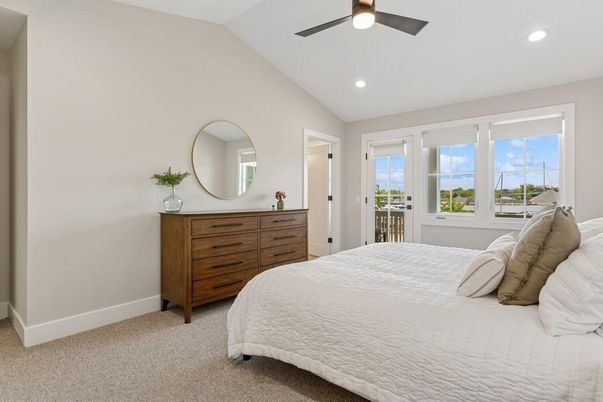 Bedroom, Interior, Recessed Lighting, Water