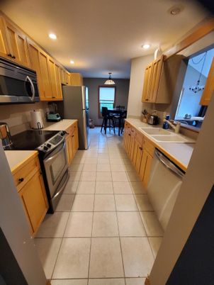 Dining room, Interior, Kitchen, Pendant Lights, Recessed Lighting, Stainless Steel Appliances