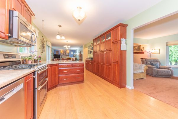 Chandelier, Interior, Kitchen, Wood Texture Flooring