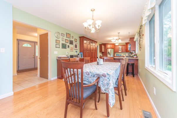 Chandelier, Dining room, Interior, Kitchen, Wood Texture Flooring