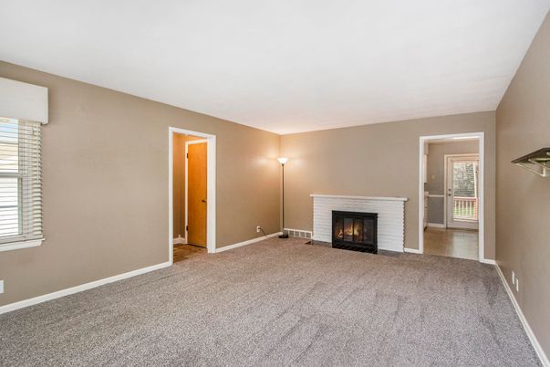 Empty room, Fireplace, Interior