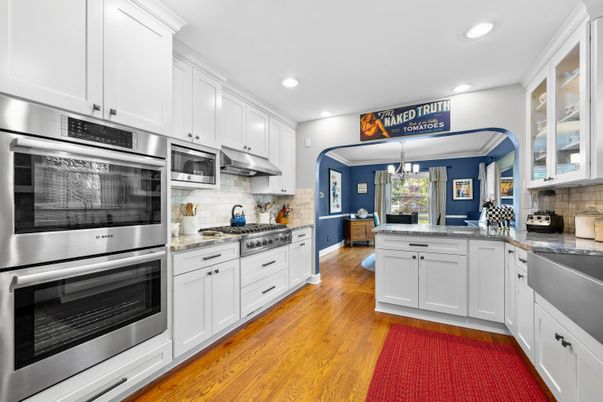 Chandelier, Interior, Kitchen, Recessed Lighting, Stainless Steel Appliances, Wood Texture Flooring