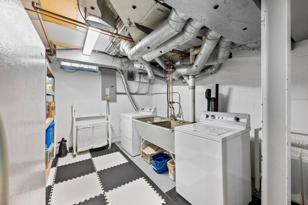 Interior, Utility Closets, Washer