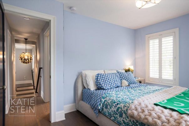 Bedroom, Interior, Pendant Lights, Wood Texture Flooring