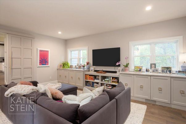 Interior, Living room, Recessed Lighting, Wood Texture Flooring