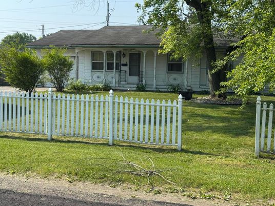 Backyard, Exterior, Facade, Cape Cod