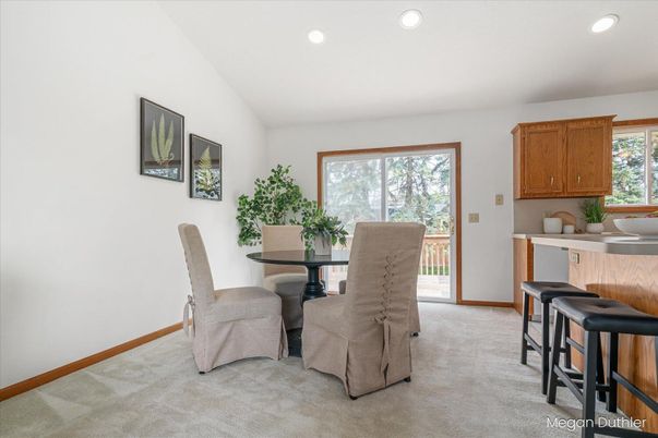 Dining room, Interior, Recessed Lighting