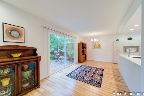 Chandelier, Interior, Kitchen, Piano, Recessed Lighting, Wood Texture Flooring