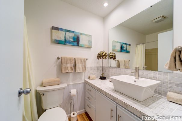 Bathroom, Interior, Recessed Lighting, Tile Countertops