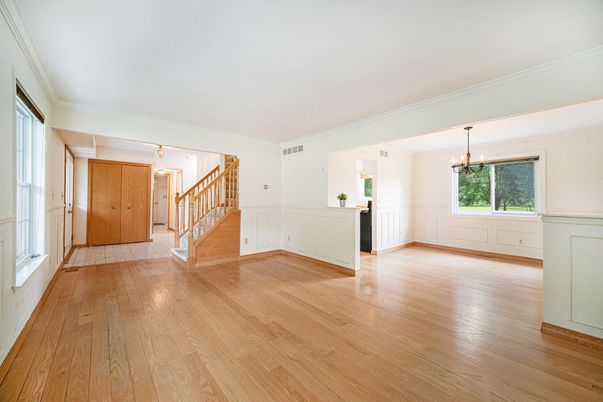 Chandelier, Empty room, Interior, Pendant Lights, Wood Texture Flooring