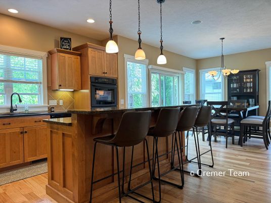 Dining room, Interior, Kitchen, Pendant Lights, Recessed Lighting, Wood Texture Flooring