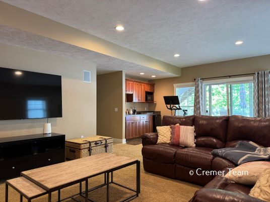 Fitness Equipment, Interior, Living room, Recessed Lighting