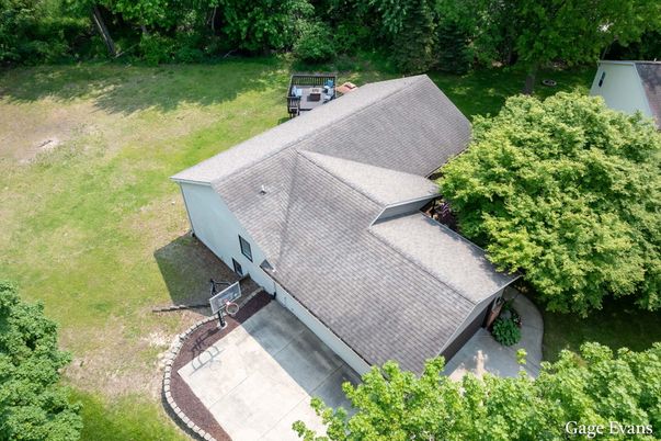 Exterior, Drone