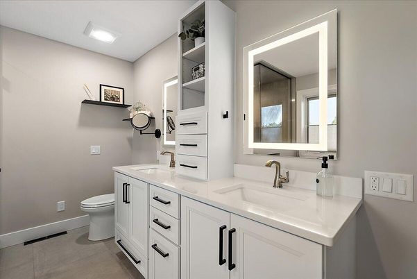 Bathroom, Dual Sink Vanities, Interior, Recessed Lighting