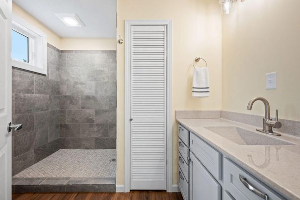 Bathroom, Interior, Recessed Lighting, Wood Texture Flooring