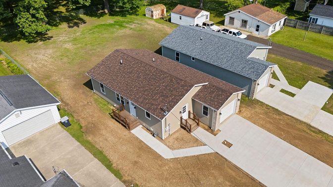 Exterior, Drone