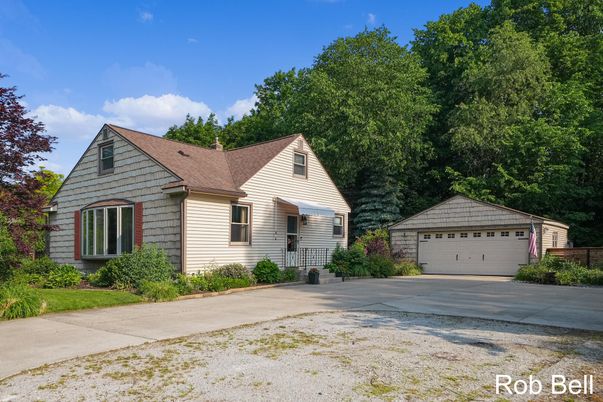 Detached Garage, Exterior, Facade, Cape Cod